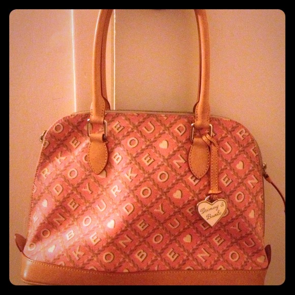 💢REDUCED💢 Authentic Dooney & Bourke Pink purse
