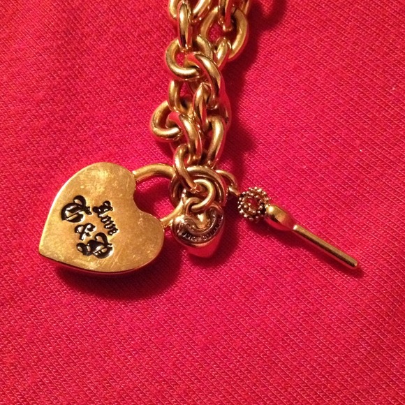 Gold juicy necklace - Picture 3 of 3