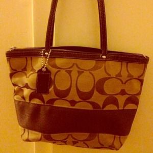 💢REDUCED💢 Authentic Coach handbag