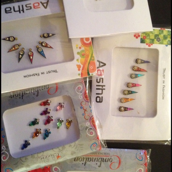 Set of 5 pcks of bindis