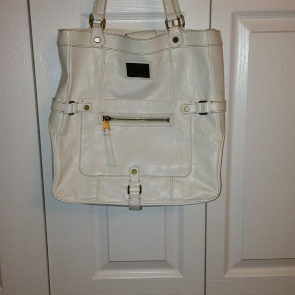 Simply Vera b Vera wang purse