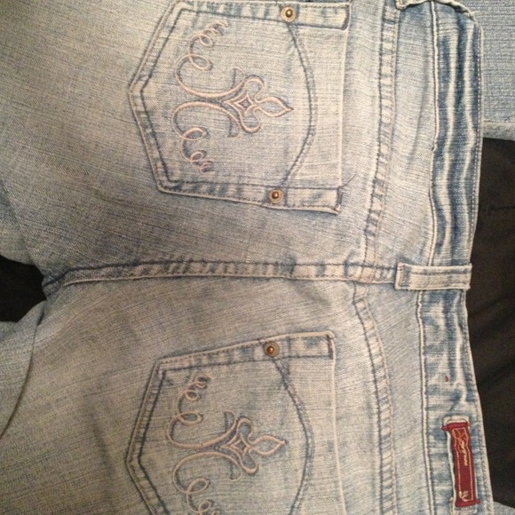 Jeans - Picture 3 of 3
