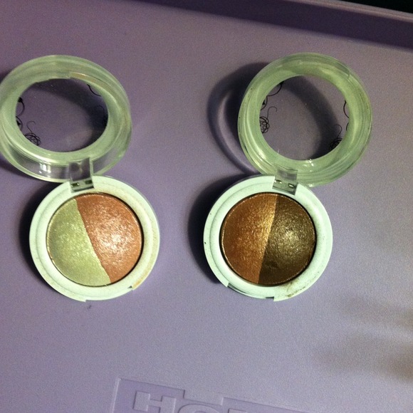 Hard candy duo eyeshadow