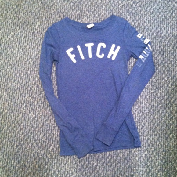 Long sleeve graphic tee