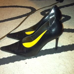❌SOLD❌    Luichiny black pumps