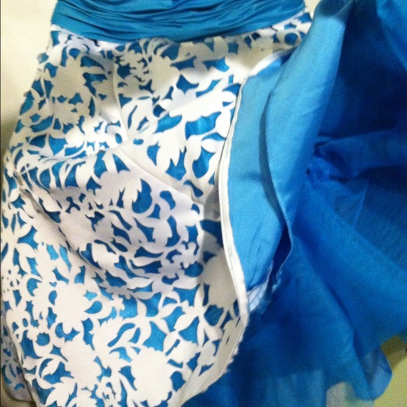 ONE OF A KIND!!!:) Hannah S dress - Picture 3 of 3