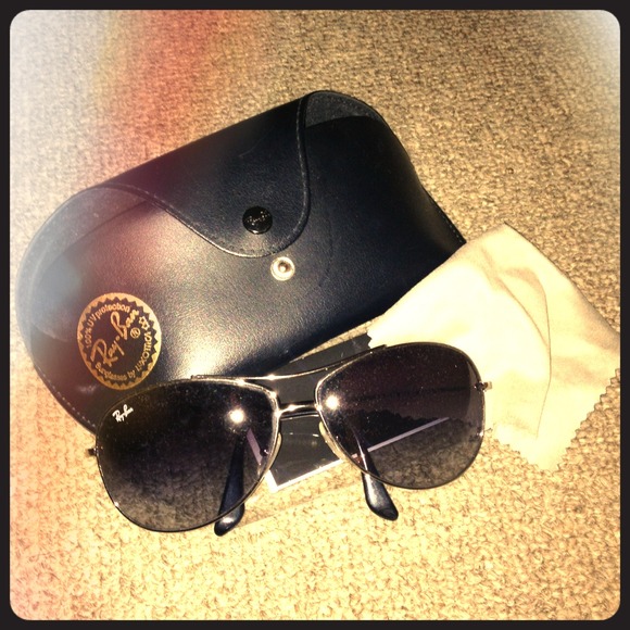Ray-ban Aviator sunglasses