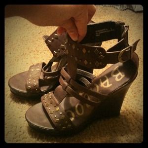 ✨✨REDUCED✨✨Caged Gladiator Wedge Sandals W/ Studs