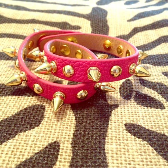 Double studded bracelet different colors