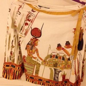 ** Price Reduced**White Egyptian print skirt