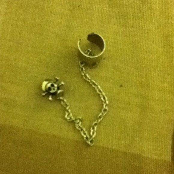 Earring cuff