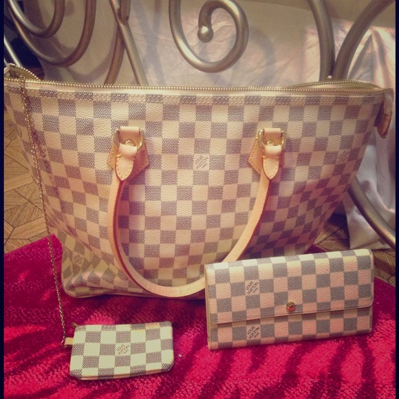 Handbags - Louis Vuitton Damier- Inspired purse wallet & coin