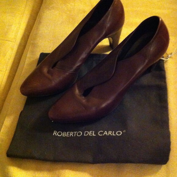 Authentic Roberto Del Carlo Shoes w/ shoe bag.