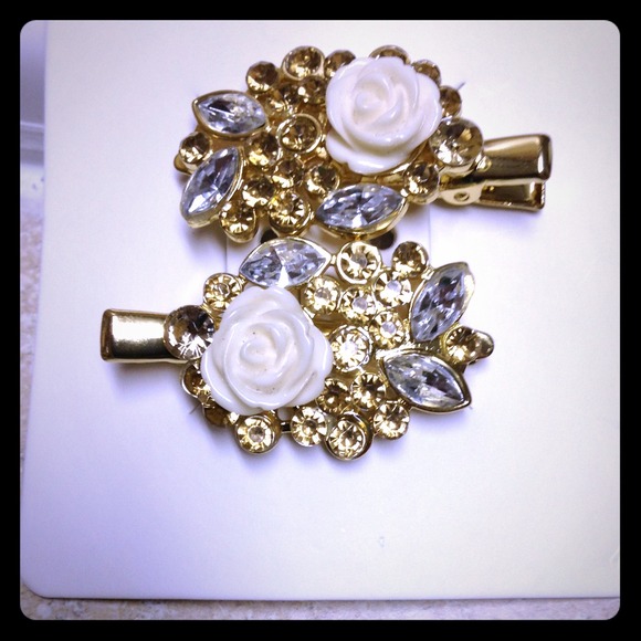 Cute hair flower clips