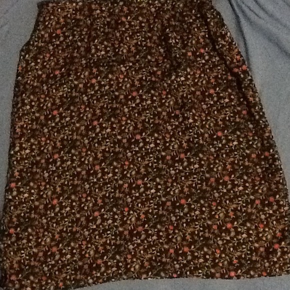 Flowery skirt