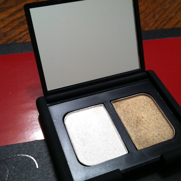 💰sold💰Nars eyeshadow duo.
