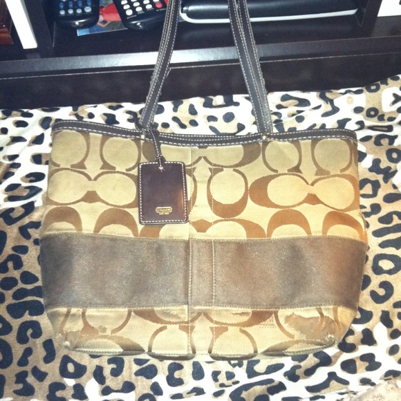 Used authentic coach bag