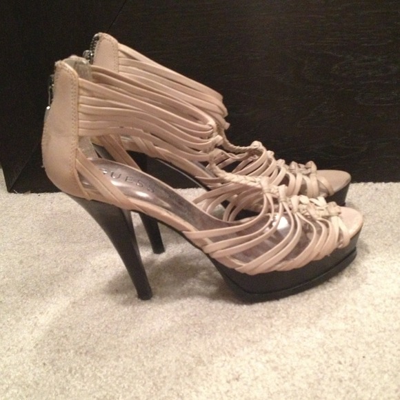 Guess platform beige sandals, size 5.5