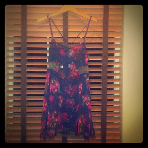 🌟🌟Reduced!🌟🌟 Free People "intimate" tank