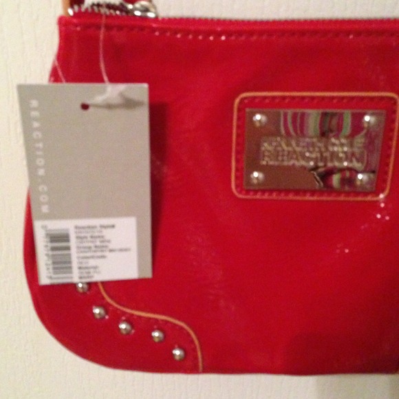 ♥♥SOLD♥♥Kenneth Cole red mini shoulder bag - Picture 4 of 4