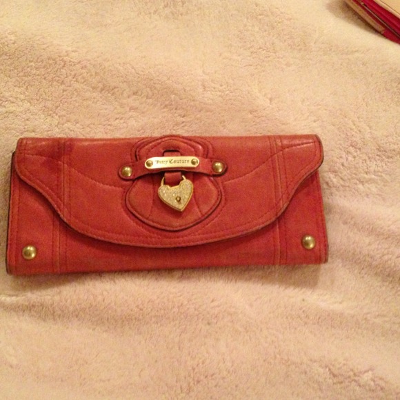 Juicy Couture Rose Wallet💋