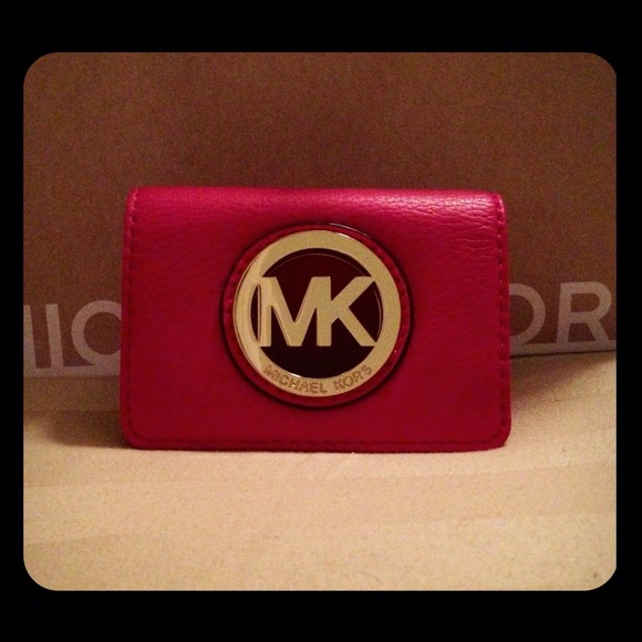 HOT PINK!! Authentic MICHAEL KORS Card case wallet