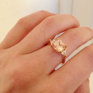 ⚠SOLD- Costume jewelry ring