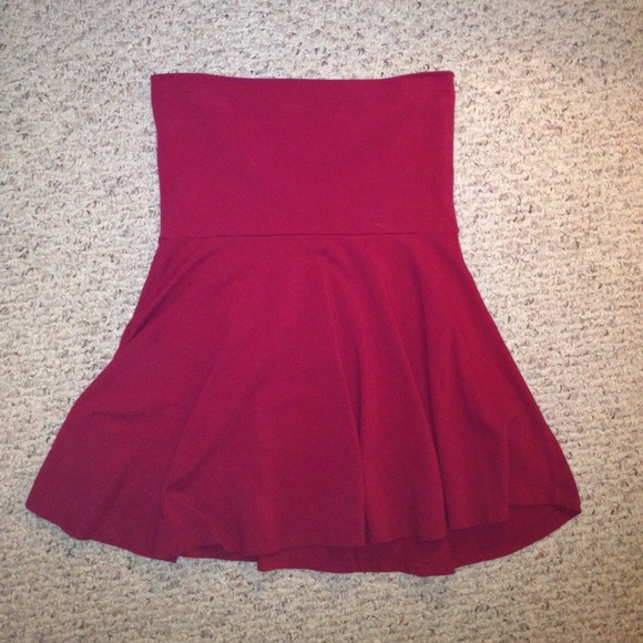 SOLD!!! ❌❌Berry Red multiway! - Picture 3 of 3