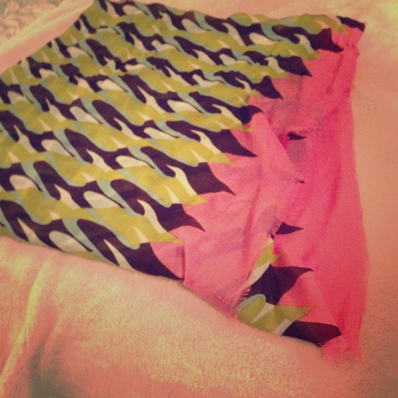 DVF -Scarf