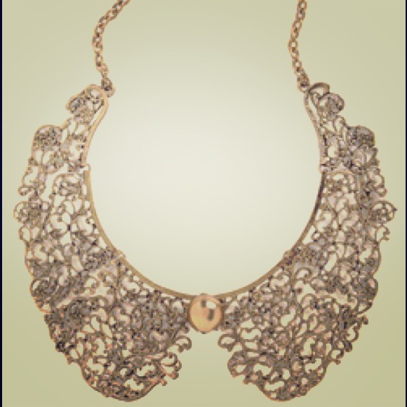 Reduced!! Collar Necklace