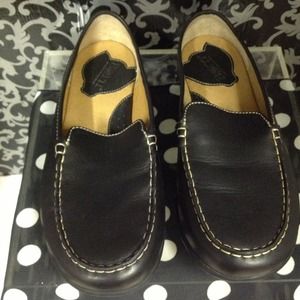 🔴🔴REDUCED🔴🔴Super Comfy Born shoes