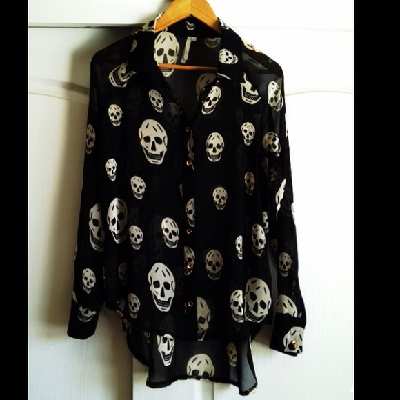 Tops - Bundle: Black Skull Blouse LARGE & Jeans