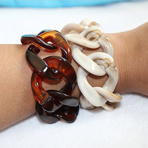 Kaya Bracelet:  Large Tortoise/Coffee Cream Chain