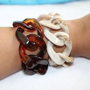 Kaya Bracelet:  Large Tortoise/Coffee Cream Chain