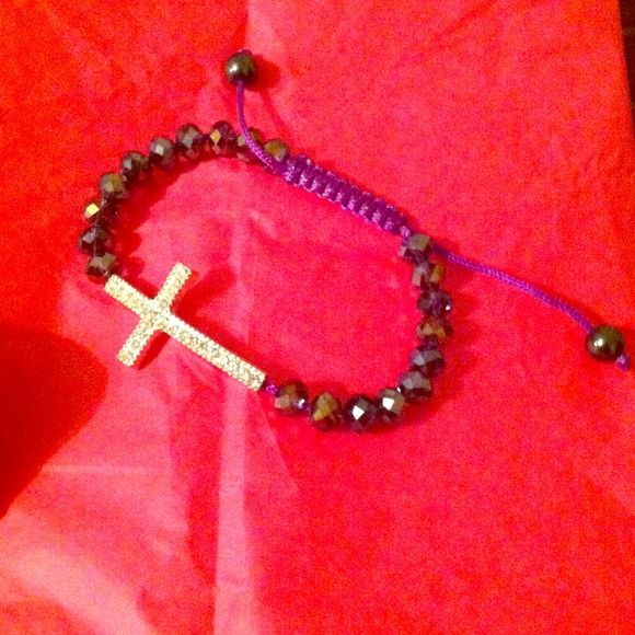 Adjustable Crystal Bracelet with Cross