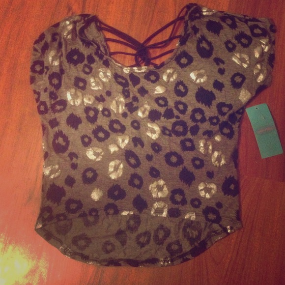 🚫TRADED🚫Cheetah crop top