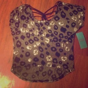 🚫TRADED🚫Cheetah crop top