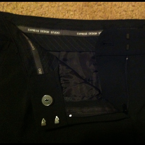 ❌SOLD❌Express Design Studio shorts - Picture 2 of 3