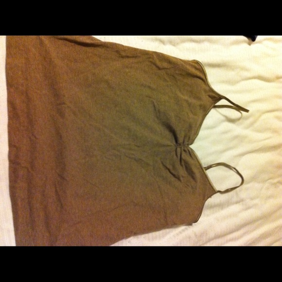 Gap stretch tank.