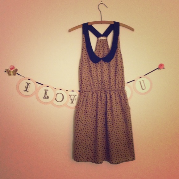 ⚡⚡☔Lush Dress with Peter Pan Collar⚡⚡☔