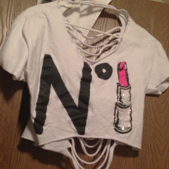Graphic over shirt