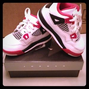 SOlD!!! Air Jordan 4's!!!!!!!!