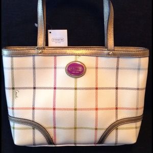⛔Sold⛔ NWT Coach Payton Tattersall tote small