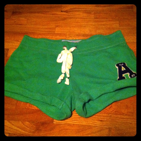 SOLD!!! Abercrombie & Fitch shorts Small
