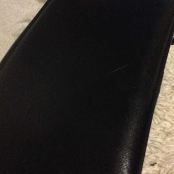 Black leather camera case - Picture 4 of 4