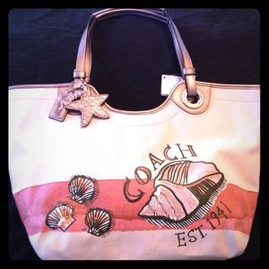 ⛔Sold⛔ttbella81 NWT Coach Beachshell Large Handbag
