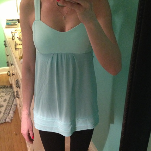 Lululemon 6 Tank & Nike Shoe Bundle