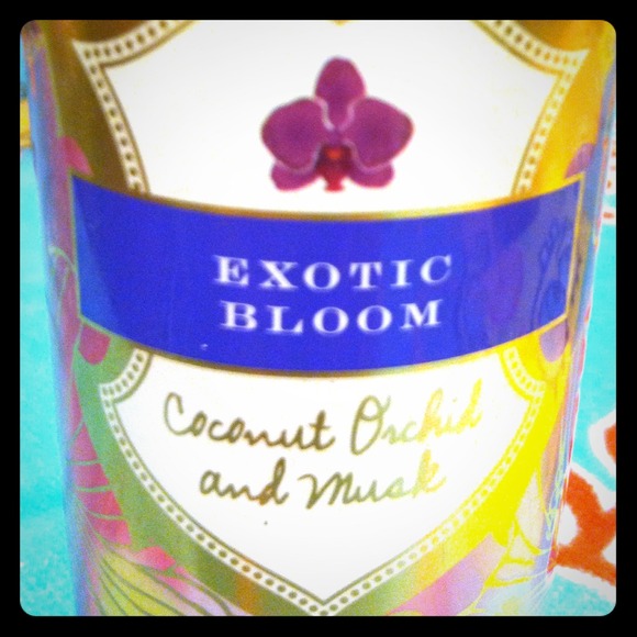 Victoria secret exotic bloom body spray💁