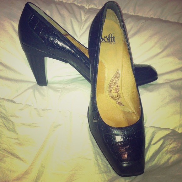 Black sofft pumps