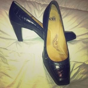 Black sofft pumps